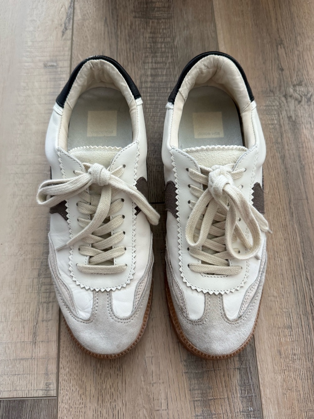 Dolce vita sneakers
